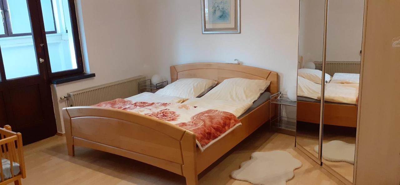 Ferienwohnung An Der Burg Windeck Bagian luar foto
